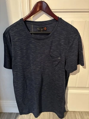 GUESS Men's Short Sleeve T-Shirt Large Dark Blue - Image 1 of 3