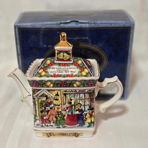 RARE! VINTAGE 1993 JAMES SADLER ENGLAND "A CHRISTMAS CAROL" TEAPOT NEW IN BOX - Picture 1 of 14