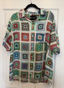 AllSaints Uomo Tunisi Relaxed Fit Stampa Uncinetto Manica Corta Bottoni Taglia XL - Foto 1 di 7