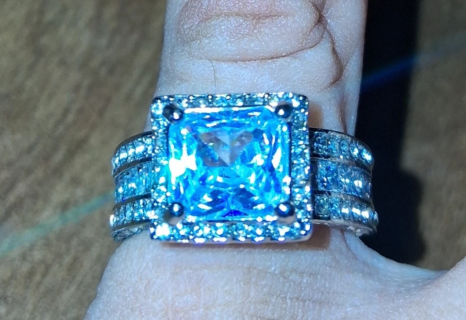 New Women's CZ Simulated Blue Diamond Ring.  - Image 1 of 3