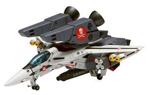 Wave Super Dimension Fortress Macross VF-1S/A Super Valkyrie Fighter 1/100 Scale - Picture 1 of 9