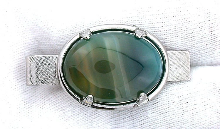 ONE - 1 3/5 INCH OVAL NATURAL BANDED AGATE GEMSTONE TIE CLIP TIE BAR EPTT92 - Image 1 of 2