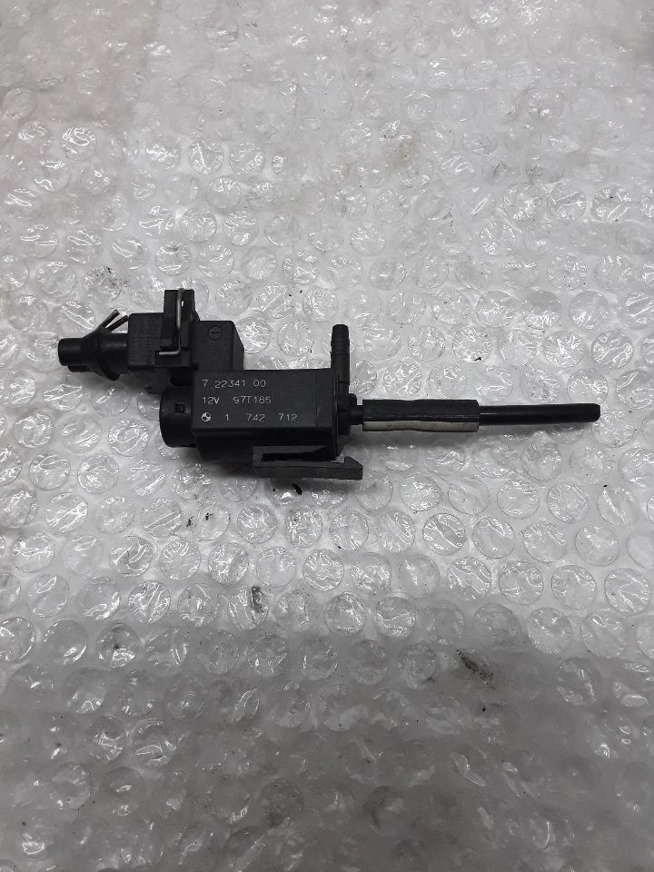 Válvula solenóide bomba de vácuo 1998 BMW M3 72234100 Z-73-1P - Imagem 1 de 3