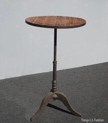 Винтажный высокий французский деревенский приставной столик 43 дюйма в высоту - Изображение 1 из 4