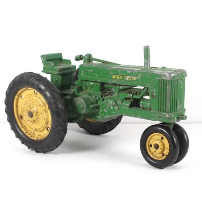 Vintage Die Cast Metal John Deere 60 Tractor - Condition Issues- FOR REPAIR ONLY - Image 1 of 4