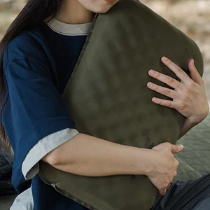 Inflatable Pillow for For camping and Travel Adjustable Height and Hardness - Picture 1 of 17