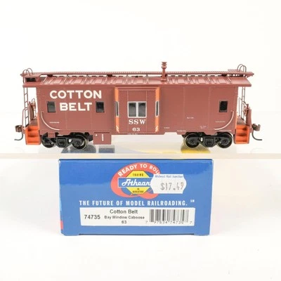 Athearn HO Scale Cotton Belt SSW #63 Bay Window Caboose 74735 - Image 1 of 4