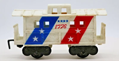 Unbranded 4-Wheel Star Spangled S Scale Plastic Spirit of 1776 Caboose 1776 - Image 1 of 4
