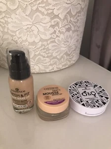 Essence Fresh Foundation & Puder Catrice Matt Mousse Neu Set - Bild 1 von 3