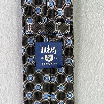 Corbata de cuello Hickey Freeman seda negra azul geométrica hecha en EE. UU. Foto 1 de 4