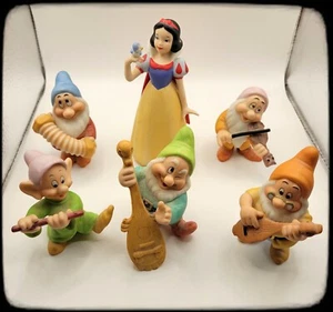 💥 Disney Sri Lanka Snow White And The 7 Dwarfs Porcelain Figurines (5) Dwarfs💥 - Picture 1 of 7