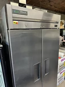 True T-35-HC Stainless Steel Reach In Refrigerator 115V-Works Great - Picture 1 of 20