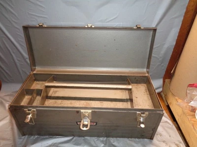 Caja de herramientas mecánicas Sears Craftsman 6514 gris metal 10" x 10" x 24” con bandeja Foto 1 de 4