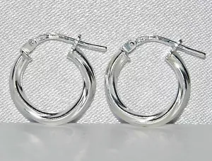 STERLING SILVER (925) LADIES 15mm TWISTED HOOP CREOLE EARRINGS - Picture 1 of 6