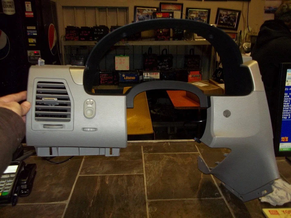 Suzuki Grand Vitara XL-7 2007 2008 2009 velocímetro instrumento moldura tablero bisel Foto 1 de 1