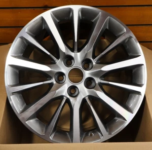 2016-2019 Cadillac CT6 Machined Silver OEM Wheel 19” Factory Original Rim 4762 - Picture 1 of 6