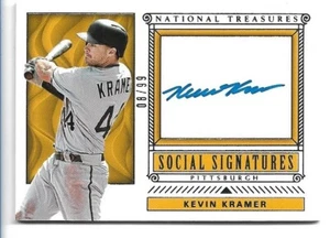 Kevin Kramer 2019 National Treasures #SS-KK Social Signatures automático/99 Pirates - Imagen 1 de 2