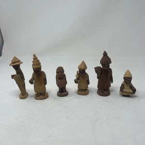 Vintage Lot of 6 HAND CARVED Wooden African Art~ Folk Art~ Tribal Figurines - Bild 1 von 8