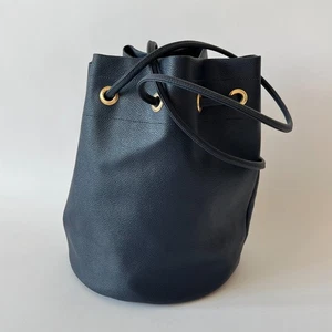Nannini Italy Navy Blue Leather Bucket Bag Gold Hardware Drawstring Closure - Bild 1 von 4