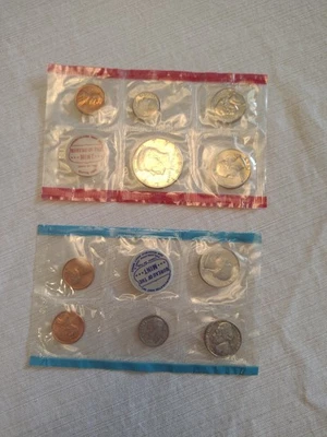 1969 Uncirculated Coin Set U.S Mint | 10 Coins |  Silver Kennedy Half Dollar - Image 1 of 4