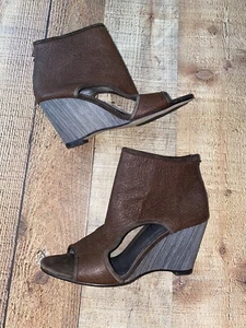 Anthropologie All Black Pumps sandals size 7.5 brown leather - Picture 1 of 13