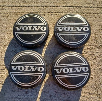 Volvo C70  S60 S80  V70  XC90 center cap set 2000-2007, p/n 3546923 - Image 1 of 3