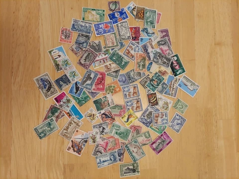 Lot of 85 Used Fiji and Ceylon stamps Cover