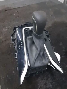 2020 TOYOTA COROLLA AUTOMATIC SHIFTER ASSEMBLY: W/ BEZEL - Picture 1 of 12