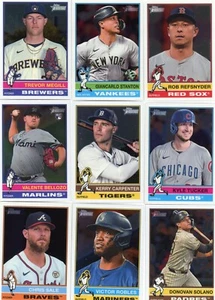 2025 Topps Heritage White Chrome Completa il tuo set scegli la scheda #201-400 - Foto 1 di 4