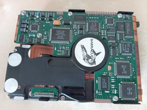 Disco duro Seagate ST15150N de colección - 4 GB SCSI2 RÁPIDO 50 pines - no funciona - Imagen 1 de 8