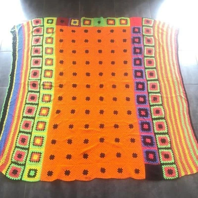 Couvre lit Dessus de lit vintage années 70 réalisé au crochet multicolore - Photo 1/4