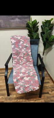 40x60 Chunky Knit Throw Blanket  - Ideal Gift for All Occasions - Image 1 of 3