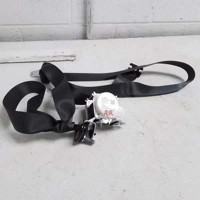 Chevrolet Silverado1500 2018 doble cabina pasajero lado derecho trasero cinturón de seguridad negro Foto 1 de 2