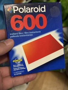 Vintage Polaroid 600 Instant Film 10 Photos - Picture 1 of 3
