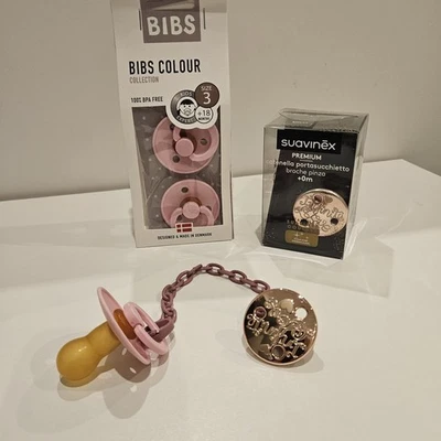 1 Set mit 2 Stück BIBS Cherry Schnuller und  SUAVINEX Schnulllerkettchen - Bild 1 von 4