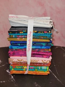 Paquete de 25 cuartos de grasa de vidrio Handiwork by Alison tela acolchado costuras nuevo - Imagen 1 de 6