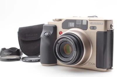[Near MINT] Fujifilm GA645Zi Pro 6x4.5 Medium Format Camera From JAPAN - Image 1 of 4