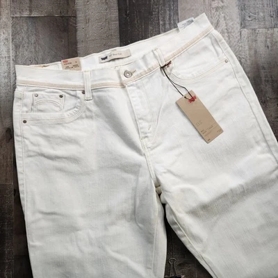 Womens Levis 515 Bootcut Jeans size 14 Medium 32x32 White Denim Baggy Jeans NEW - Image 1 of 4
