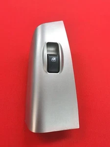 KIA SPORTAGE INTERRUPTOR VENTANA PUERTA TRASERA LADO CONDUCTOR 2006 - Imagen 1 de 10