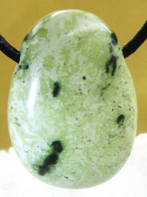 CHYTA  SERPENTIN    Trommelstein gebohrt    EDELSTEIN  ANHÄNGER    Nr.3 - Bild 1 von 2