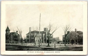 Postal antigua emblemática del edificio del campus Fairmont Minnesota MN de las escuelas públicas - Imagen 1 de 2