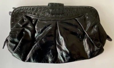 Bolso sin asas vintage Barney’s New York negro brillante imitación cuero formal noche con cremallera Foto 1 de 4