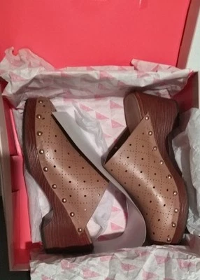 Zuecos de cuero Martha Stewart aerosoles talla 10,5 M Doris en bronceado para mujer #463 NUEVO Foto 1 de 4