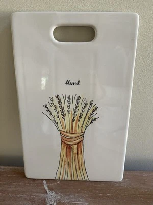 Bandeja de trigo bendita Rae Dunn tabla de queso placa de cerámica cosecha charcutería Foto 1 de 4