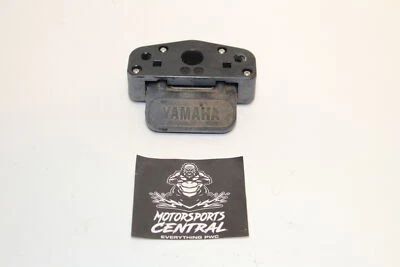 PESTILLO TAPA BLOQUEO ASIENTO YAMAHA WAVERUNNER III GP WRA700 Foto 1 de 4