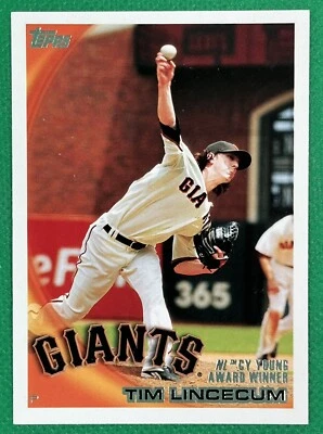 2010 Topps #9 TIM LINCECUM Award Winner SAN FRANCISCO GIANTS  Nice Card !!! - Image 1 of 2