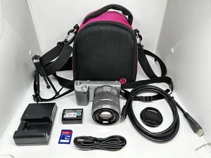 SONY Alpha NEX-5 14.2MP E3.5-5.6/18-55 Mirrorless Camera - Picture 1 of 19