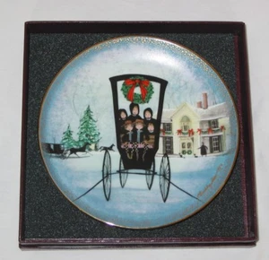 P Buckley Moss 1995 Christmas at Home Plate Amish Buggy MiB Limited Edition COA - Picture 1 of 3