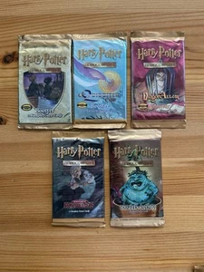 Harry Potter TCG Set Booster Pack Sigillato Quidditch, Diagono, Avventure, Camera - Foto 1 di 1
