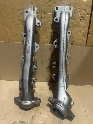 Exhaust Manifold Pair Set From 2017 Ram 1500 2500 3500 6.4 hemi - Image 1 of 4